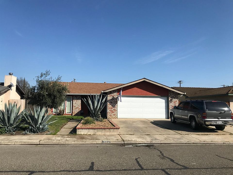 1st image of 324 Fearl Dr
