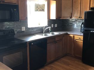 1273 Giesse Dr, Mayfield Heights, OH 44124