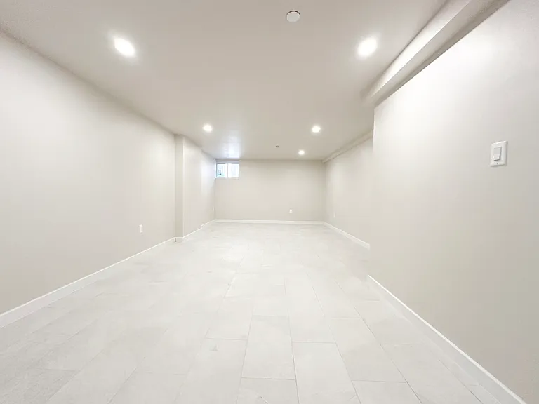 1666 Putnam Ave #1RR — Photo 9