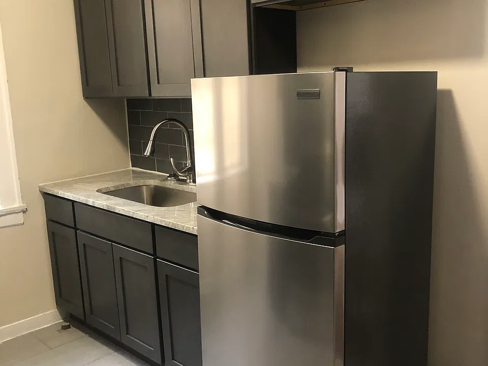 16 Canfield St #1