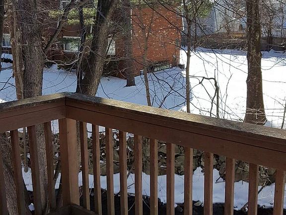 5th image of 422 Ringwood Ave #B211