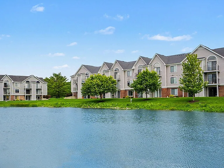Arbor Lakes Apartments — Photo 42