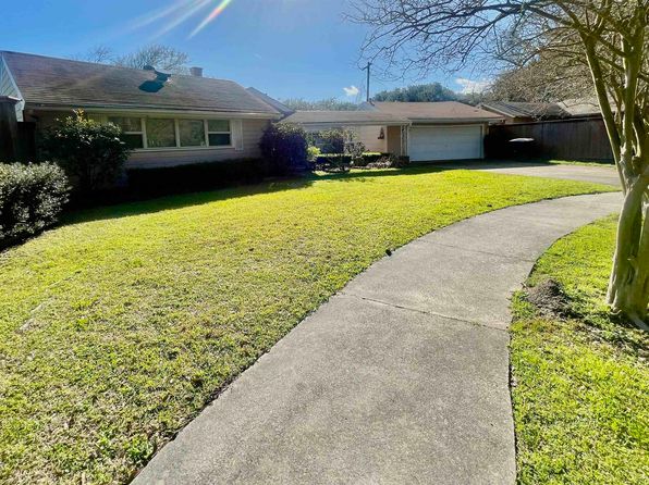 101 Dodge Pl, Port Arthur, TX 77642