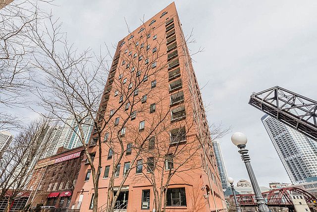 1st image of 345 N Canal St APT 1307