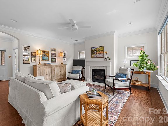 5th image of 5235 Courtyard Ln