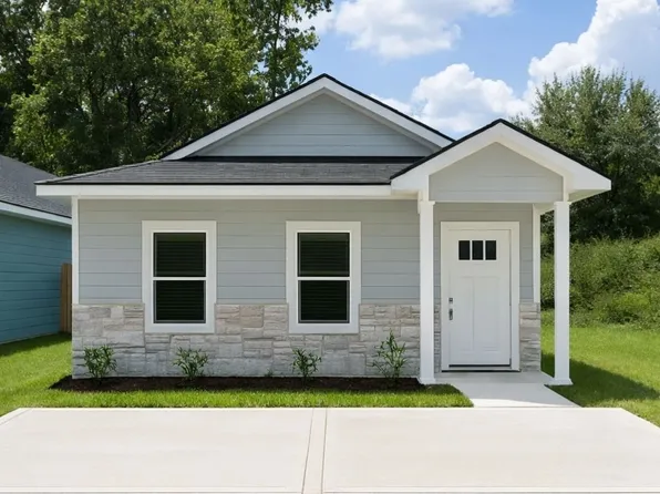 The Eastwood Plan, Lake Conroe Village