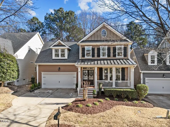 225 Marsh Landing Dr, Holly Springs, NC 27540