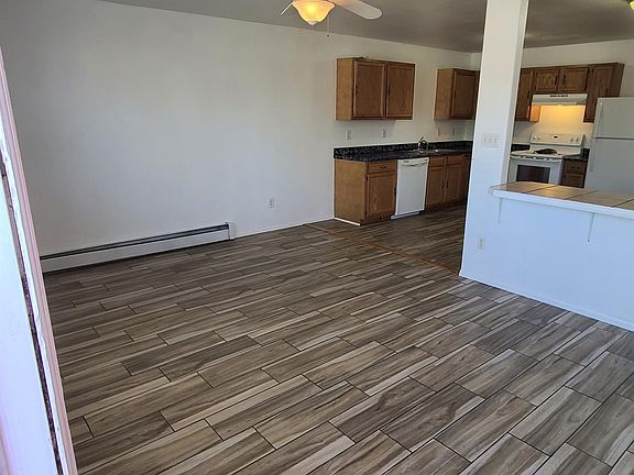 3rd image of 3245 White Ave APT 2