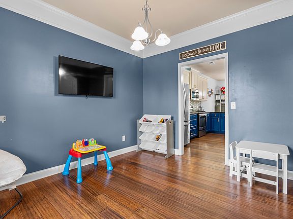 5th image of 8 Rye Ln