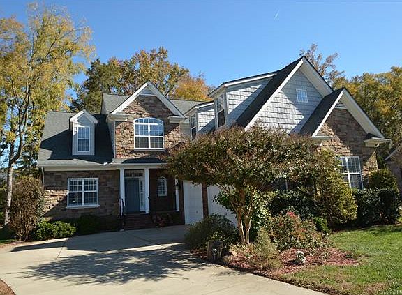 2nd image of 4233 Lois Ln #74