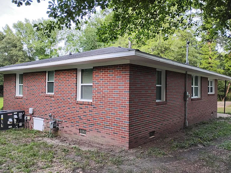 244 Parker Dr — Photo 26