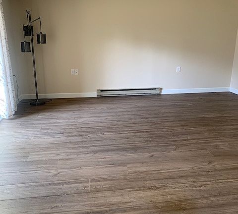 Vinyl plank flooring throughout