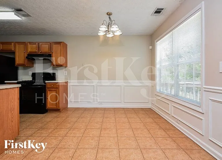6272 Lake Valley Point — Photo 4