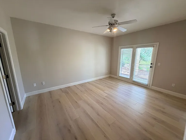7605 Rolling View Dr #101 — Photo 18