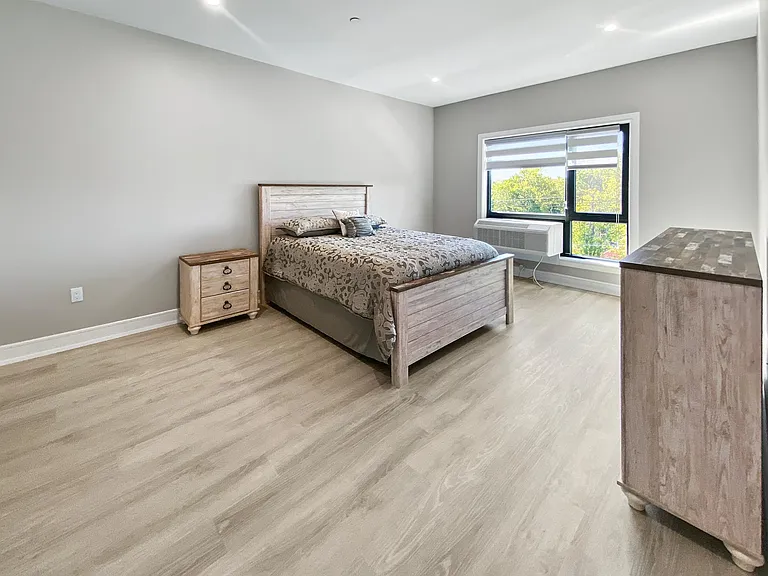 510 Grand Ave #102 — Photo 6