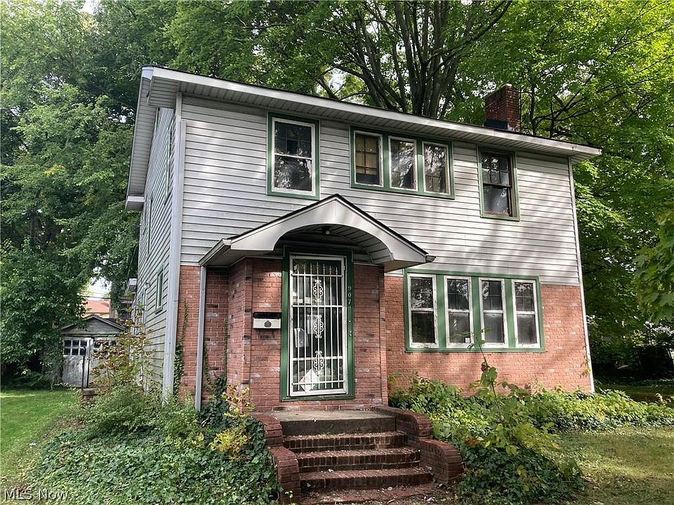 1st image of 907 S Hawkins Ave