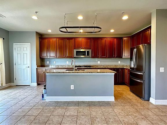 5th image of 14888 Potomac Branch Dr