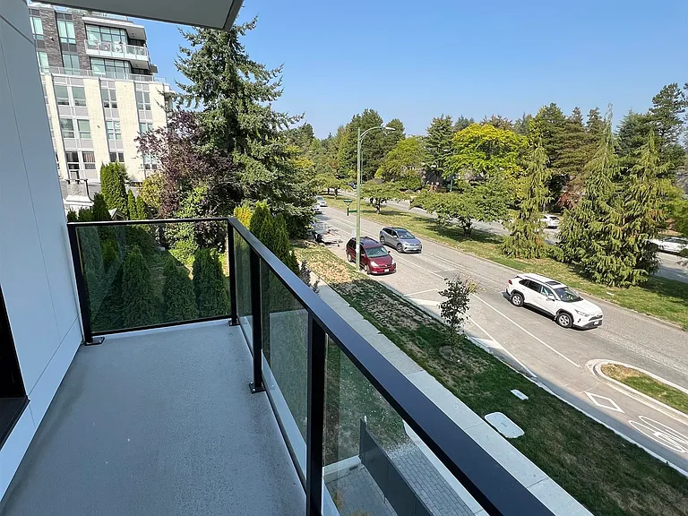 6859 Cambie St #3XX — Photo 7