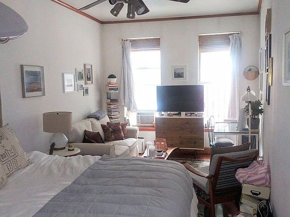 4th image of 425 Lincoln Pl APT 6