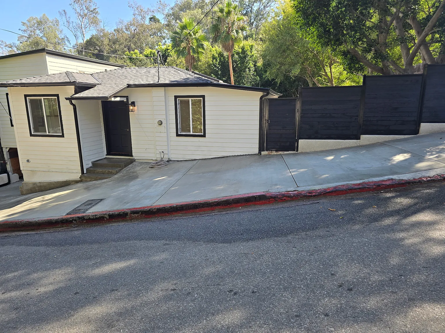 2 bed, 1245 sqft, $7,200 — Photo 2