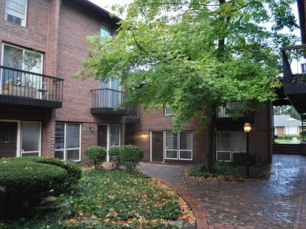 1989 W 5th Ave APT H, Marble Cliff, OH 43212