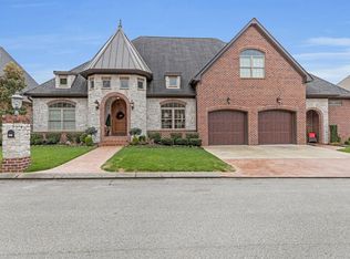 8965 Rostis Ln, Chattanooga, TN 37421