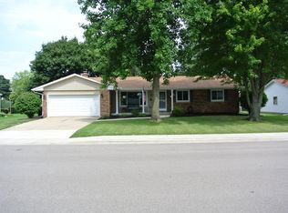 439 E Fernwood St, Morton, IL
