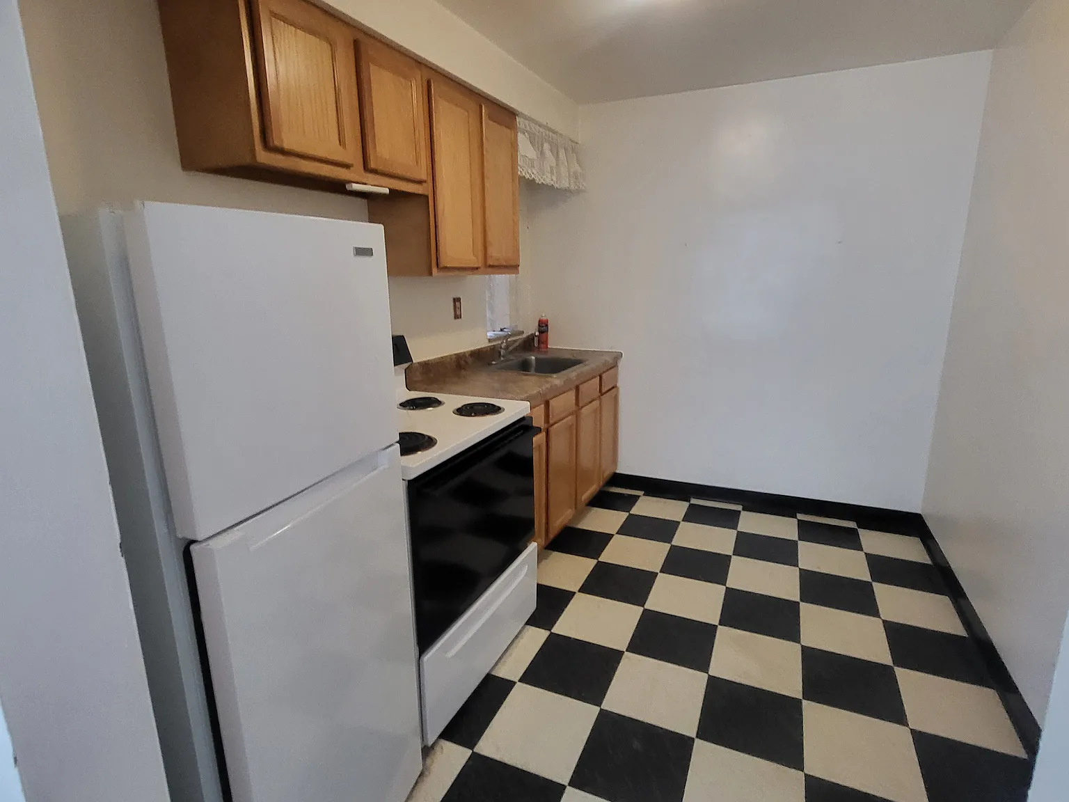 1 bed, $650 — Photo 3