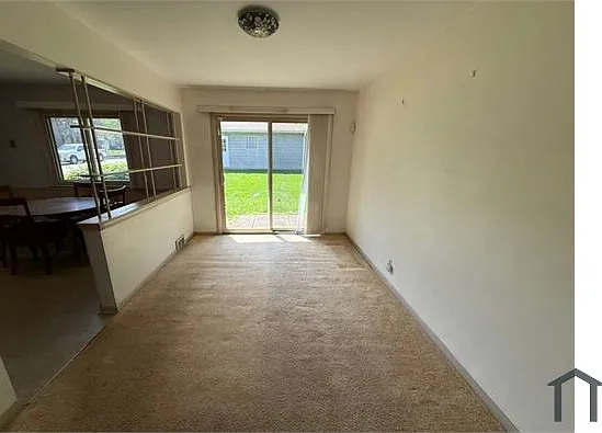 22050 Chardon Rd — Photo 4