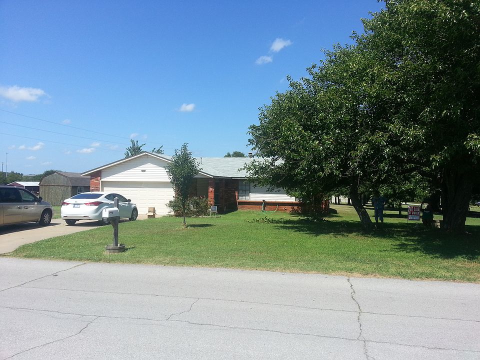 1st image of 24921 S Rosewood Dr