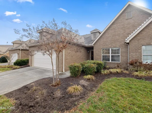 593 Glenview Cir, Lenoir City, TN 37771