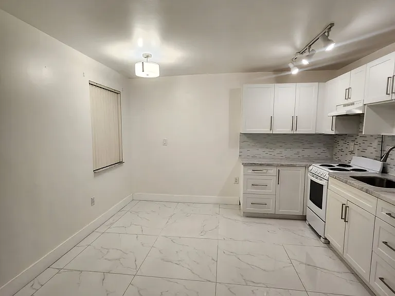 17800 NW 79th Pl #1 — Photo 3