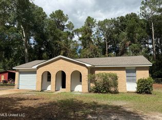 2654 Ridgeway Dr, Gautier, MS 39553
