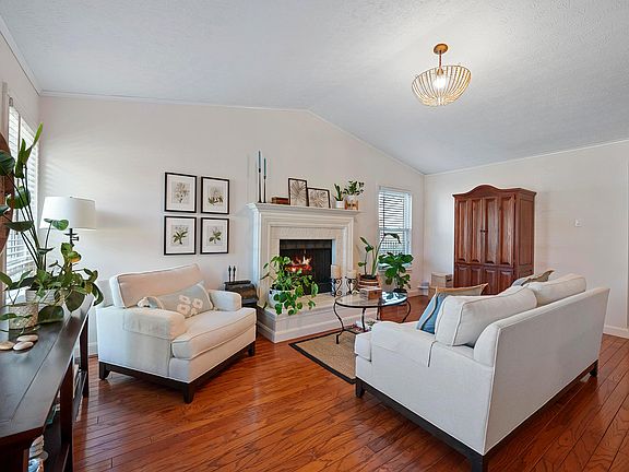 2nd image of 2027 Wimberly Ct