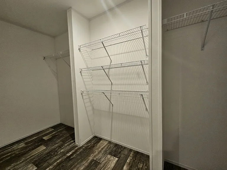 6661 Hidden Oaks Dr #6661 — Photo 11