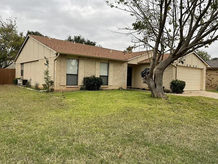 3832 Bridalwreath Dr — Photo 1