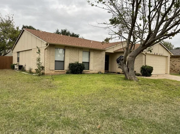 3832 Bridalwreath Dr, Fort Worth, TX 76133