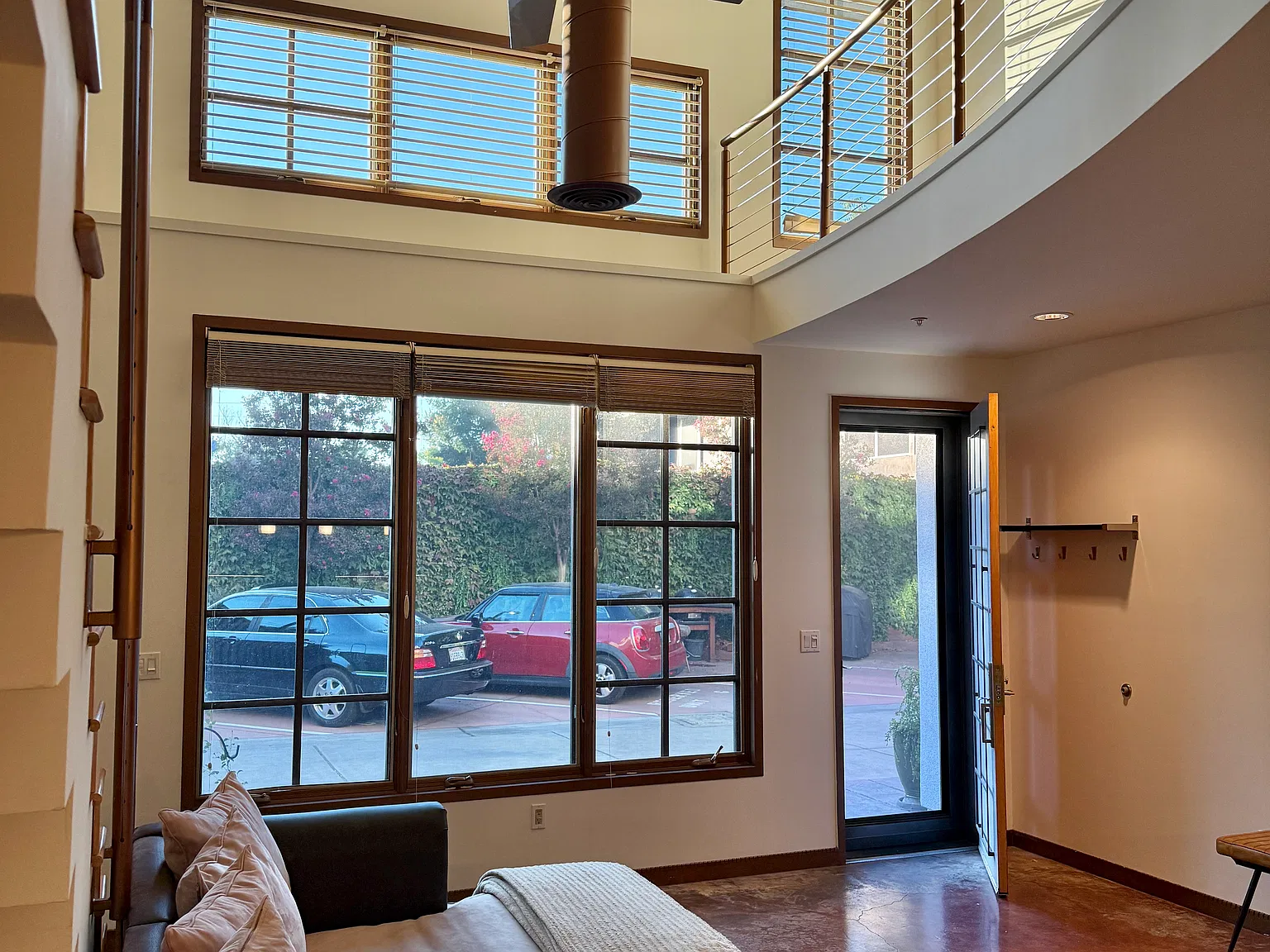 1 bed, 1328 sqft, $3,150 — Photo 3