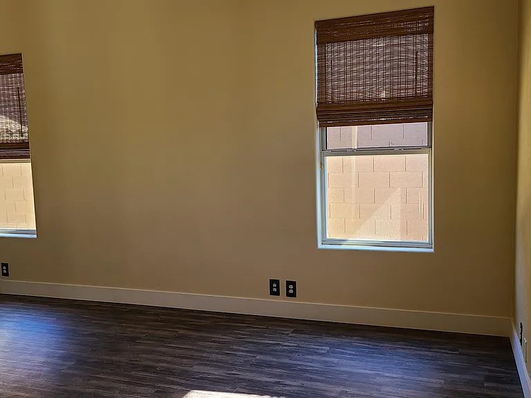 14206 S 12th Pl — Photo 19