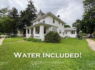 123 Oak St, Green Bay, WI 54303