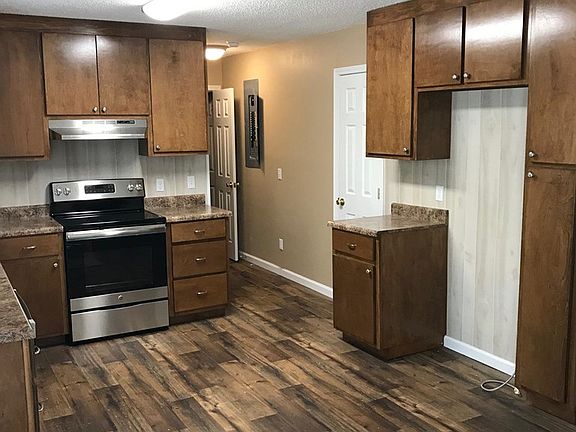 3rd image of 70 Bambi Ln