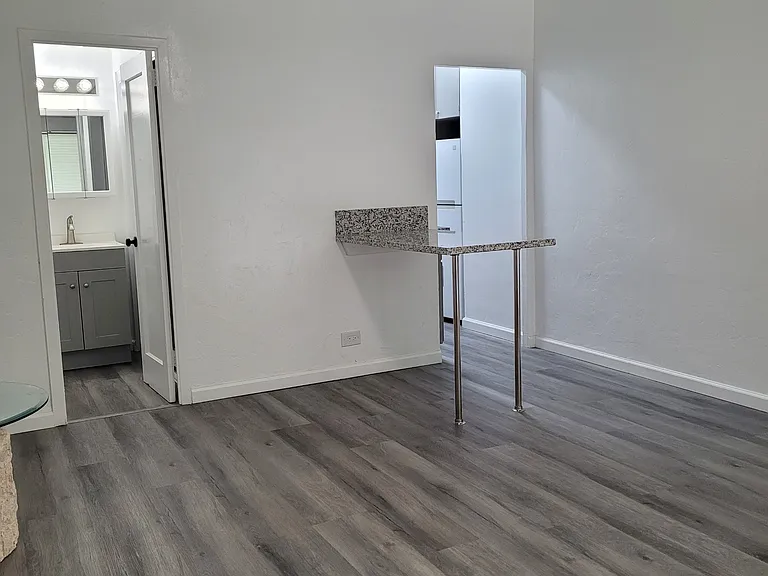 454 Kuamoo St #A — Photo 3