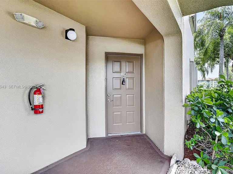 13800 SW 14th St #114C — Photo 44