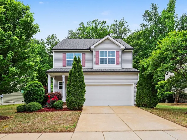 221 Willow Weald Ct, Fuquay Varina, NC 27526