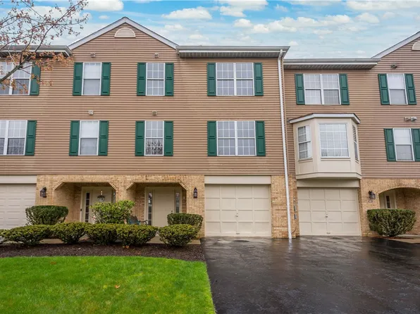 128 Chapelridge Dr, Clairton, PA 15025