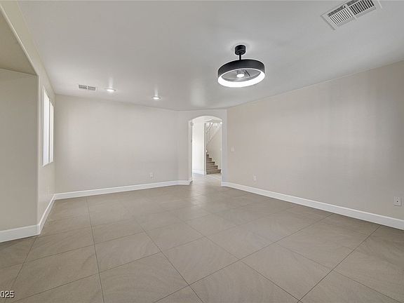 5th image of 5733 Rose Tiara Dr