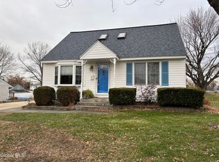 1 Elinor Pl, Latham, NY 12110