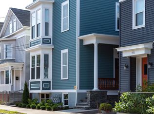 197 Carpenter St #1, Providence, RI 02903