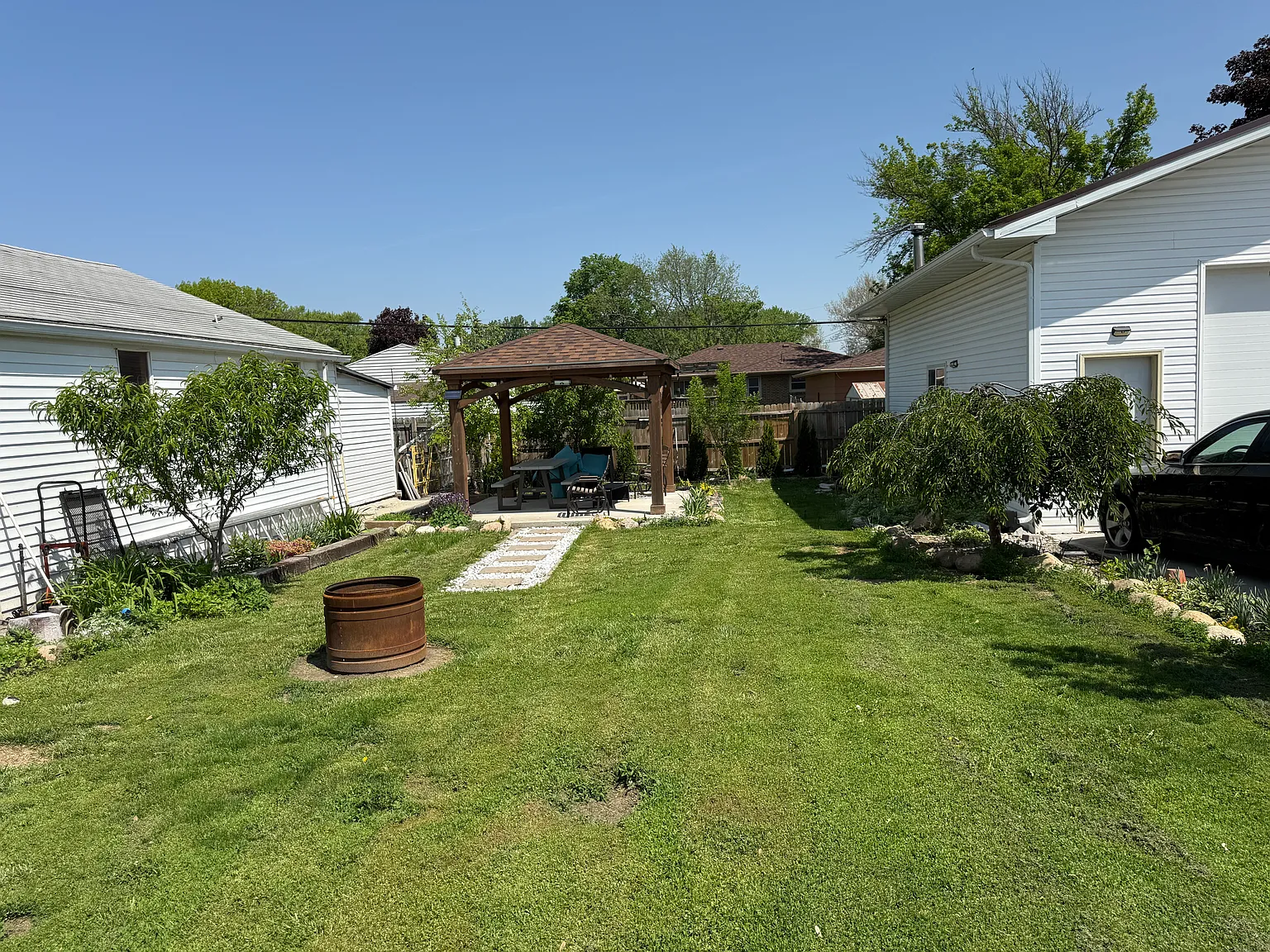 3 bed, 997 sqft, $1,750 — Photo 4