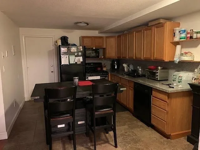 12 Tiffany Rd #3 — Photo 2